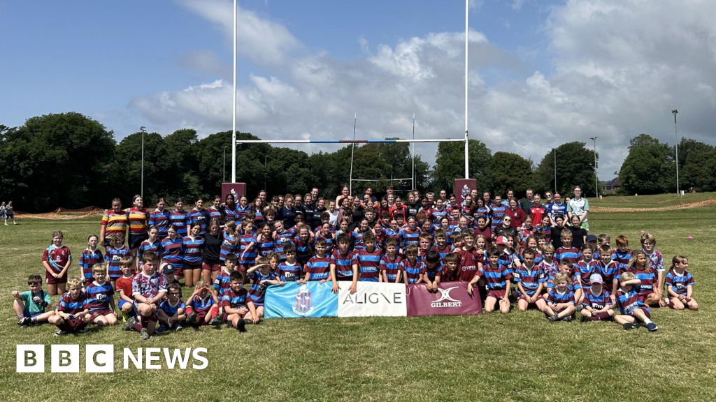 Hove Rugby Club hosts England players ahead of World Cup 2025