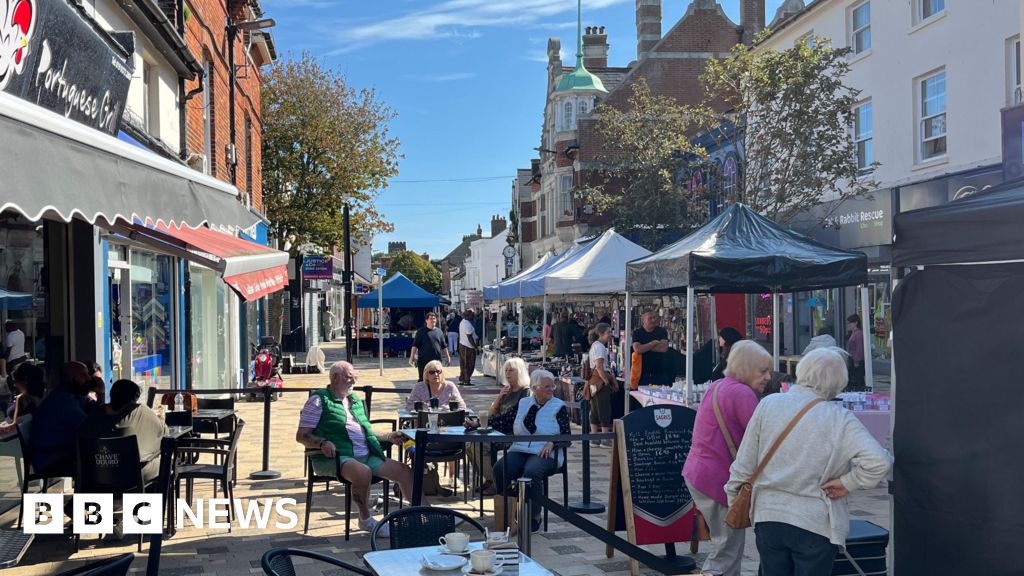 Return of Littlehampton street market a ‘lift for the town’